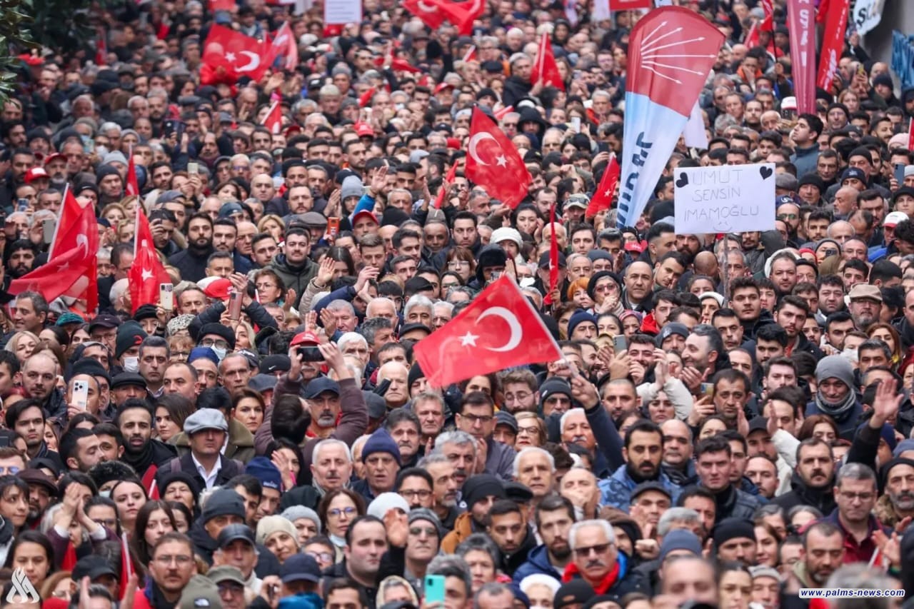 أوزغور أوزال يدعو إلى التظاهر في جميع الشوارع والميادين